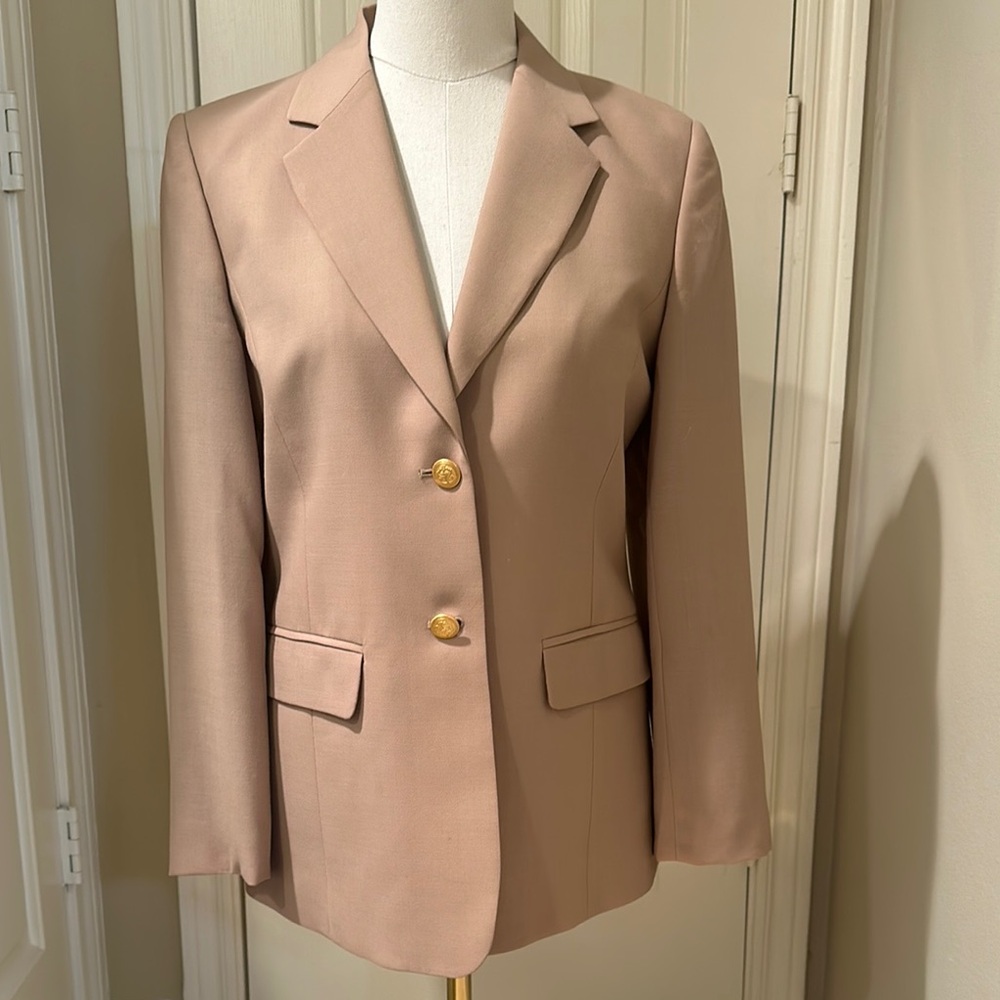 Elegant Tan Women's Blazer